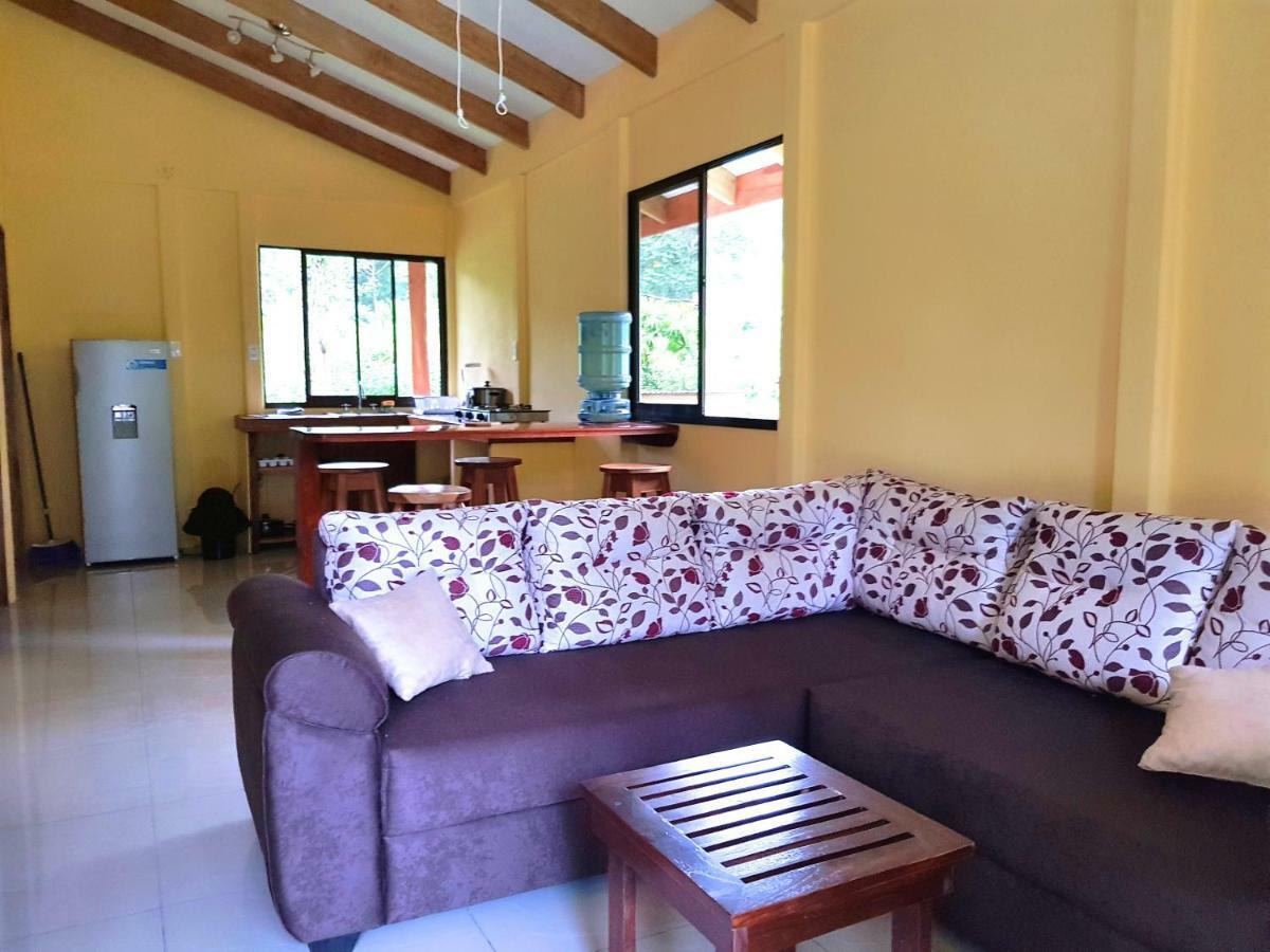 Hotel&Cabinas Nadine Cahuita Exterior foto